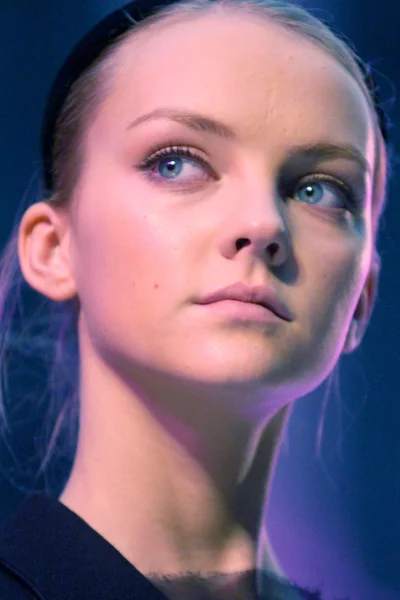 Look 18